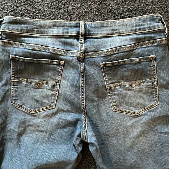 Jeans - Picture 3 of 3